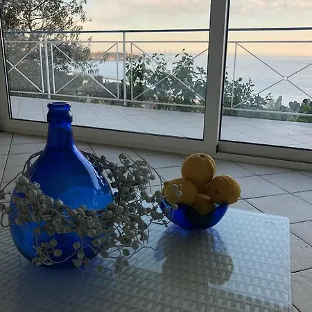 Blue Island Caterina